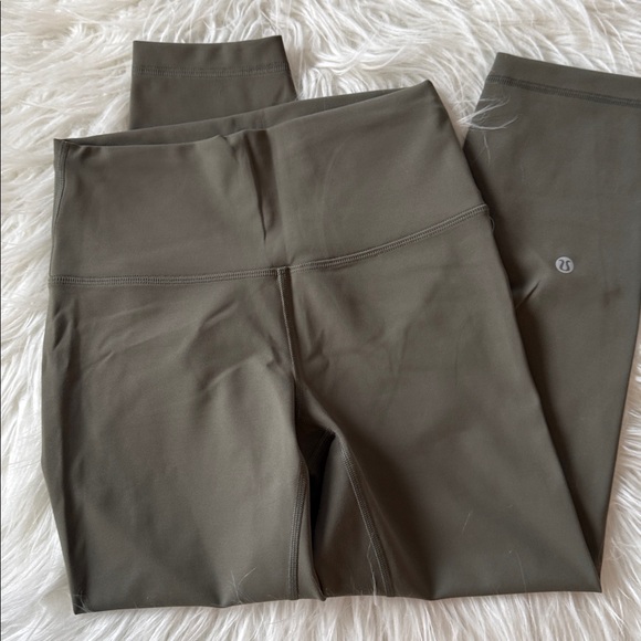 Lululemon wunder Train  High Rise 23” size 6 - Picture 4 of 8
